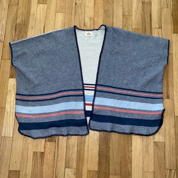 Marine Layer Lucy Poncho - Picture 2 of 10